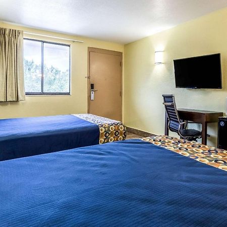 Rodeway Inn Fairgrounds-Casino Tampa Eksteriør billede