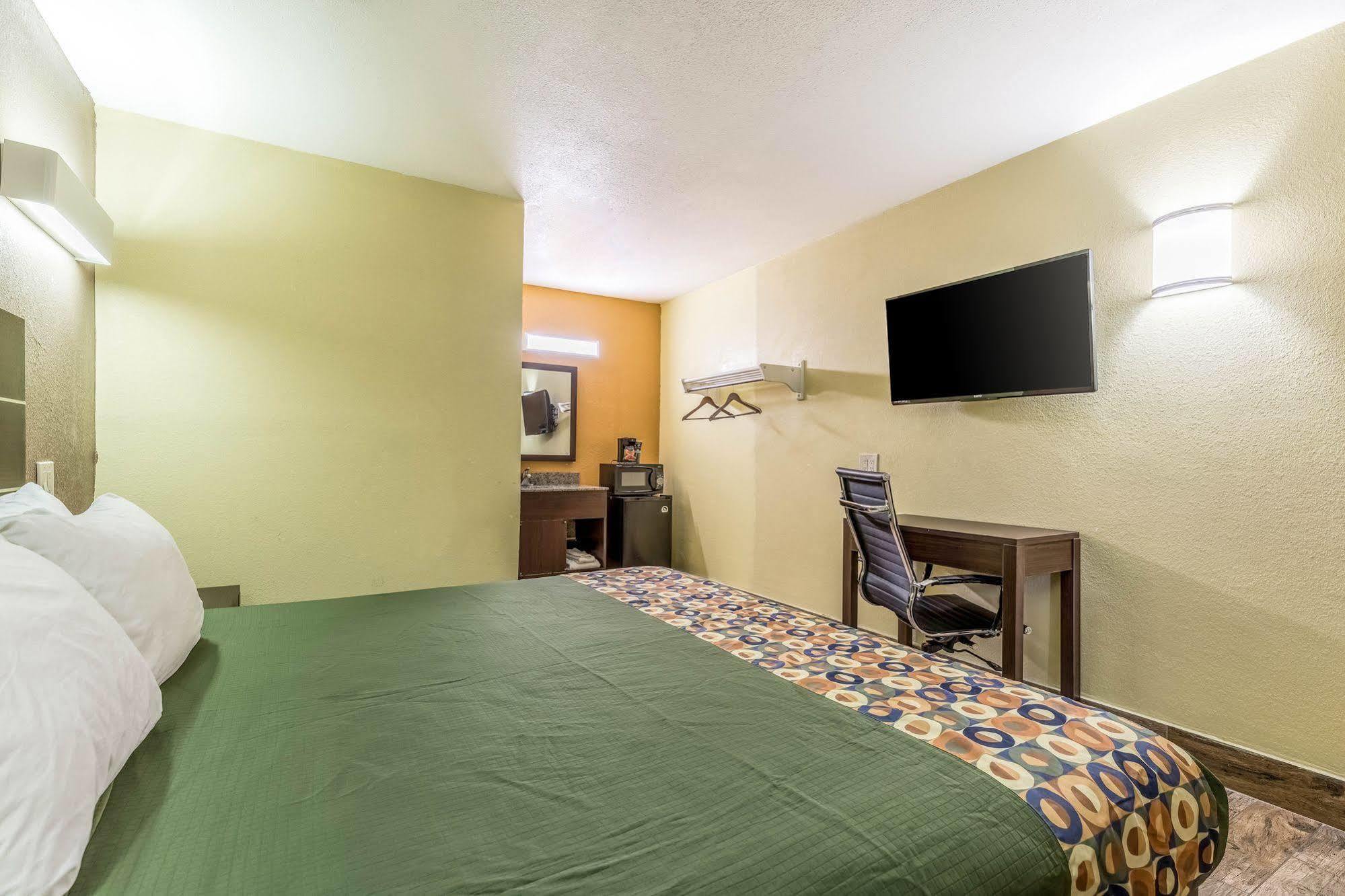 Rodeway Inn Fairgrounds-Casino Tampa Eksteriør billede
