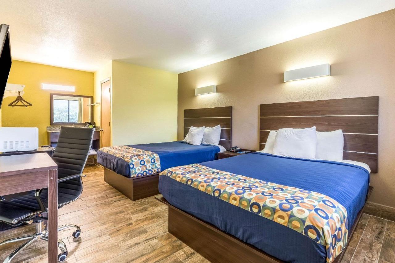 Rodeway Inn Fairgrounds-Casino Tampa Eksteriør billede